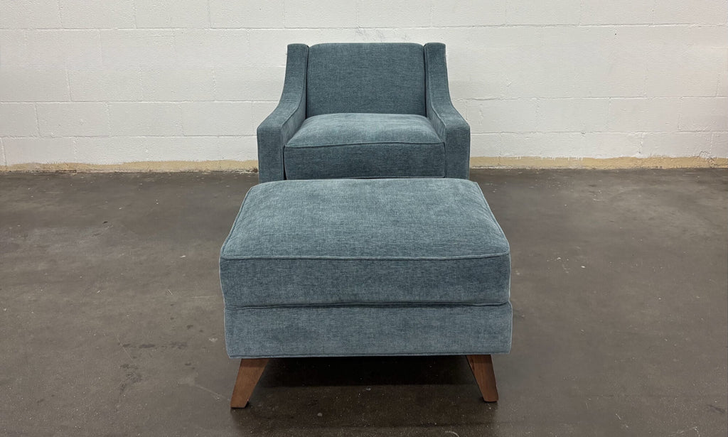 Zavis Chair and Matching Ottoman in Natural Latex