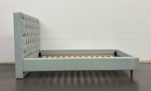 Bramo Tufted Bed  - Queen Size