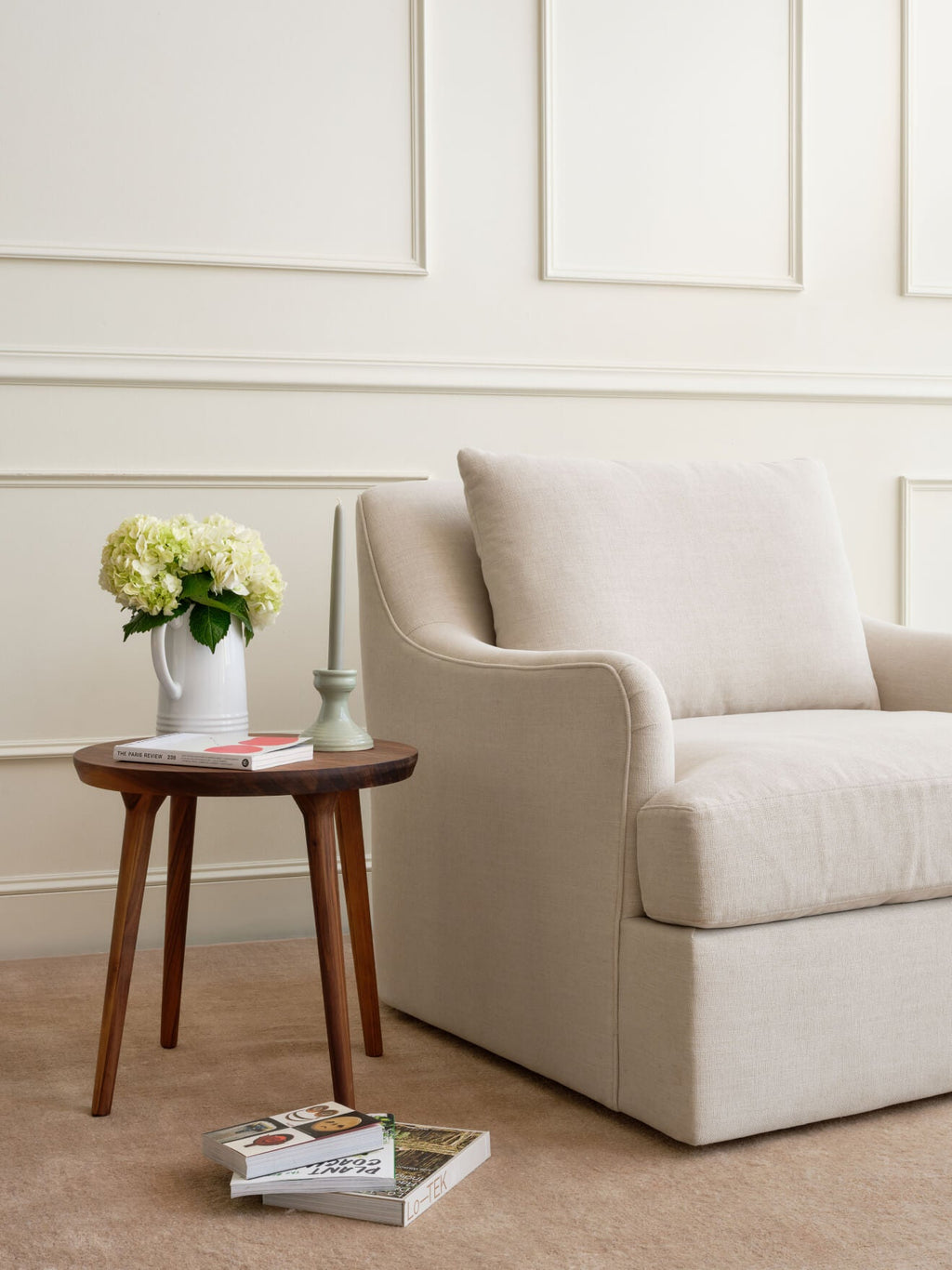 Kaydan Swivel Chair in Natural Latex