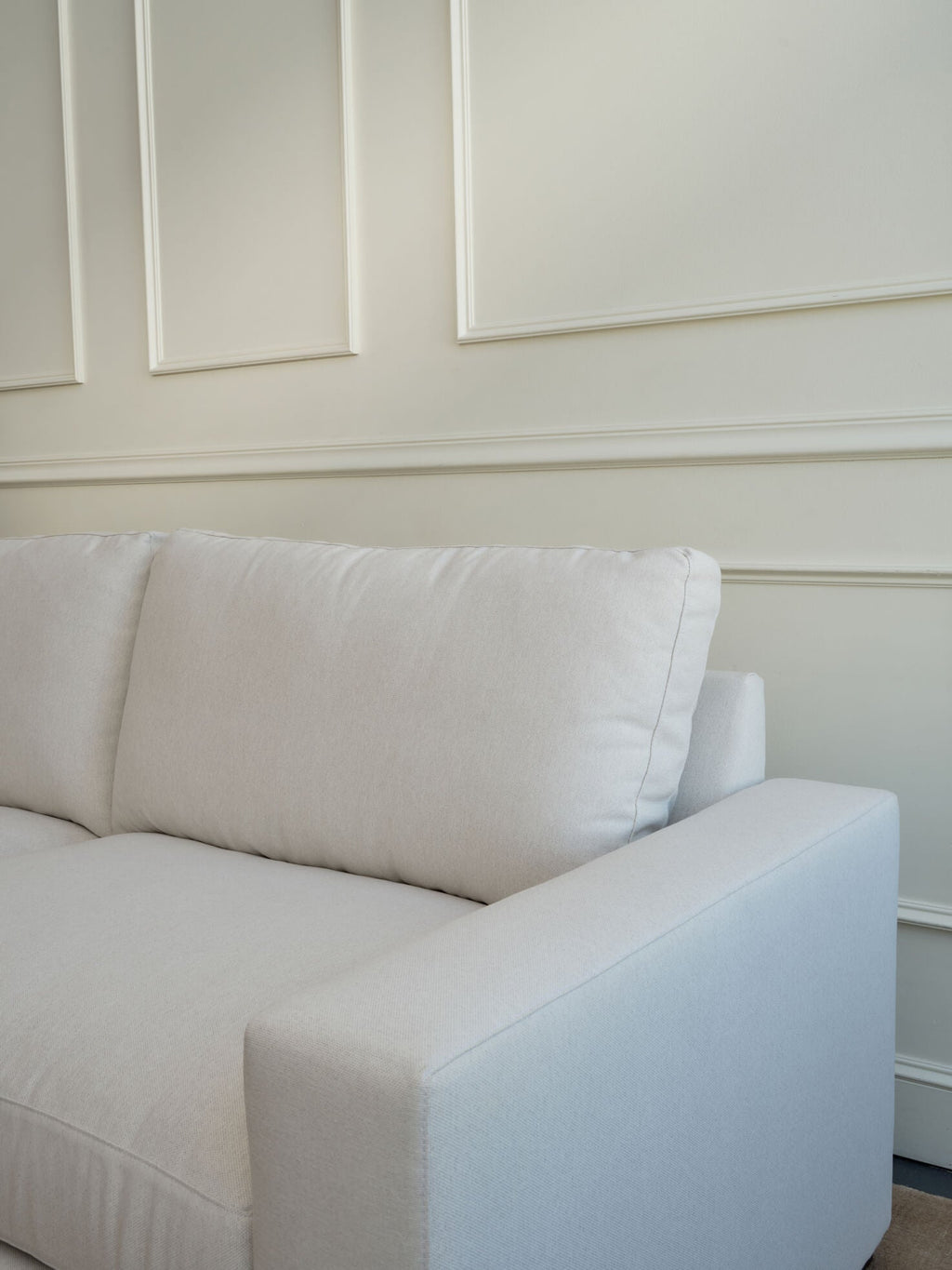 Rio Bumper Sleeper Sectional in Natural Latex