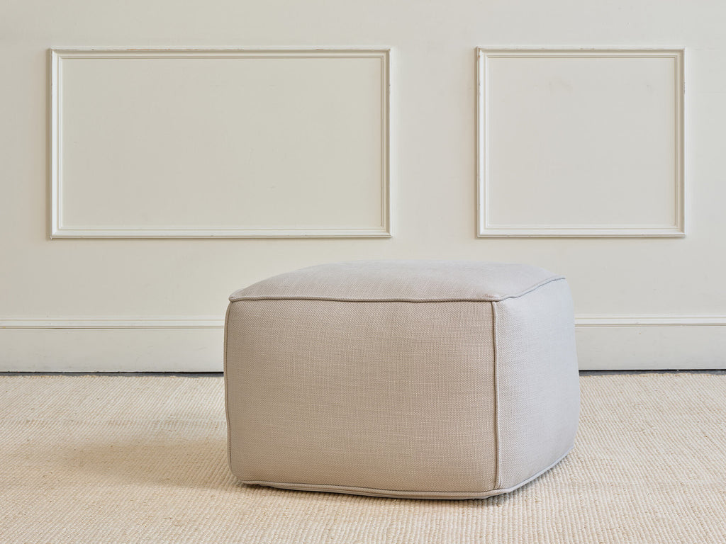 Mayer Pouf in Natural Latex
