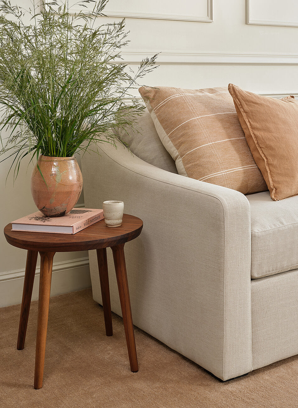 Meera Swivel Chair in Natural Latex