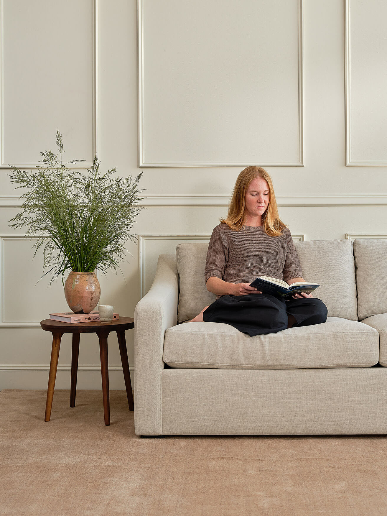 Meera Sofa in Natural Latex