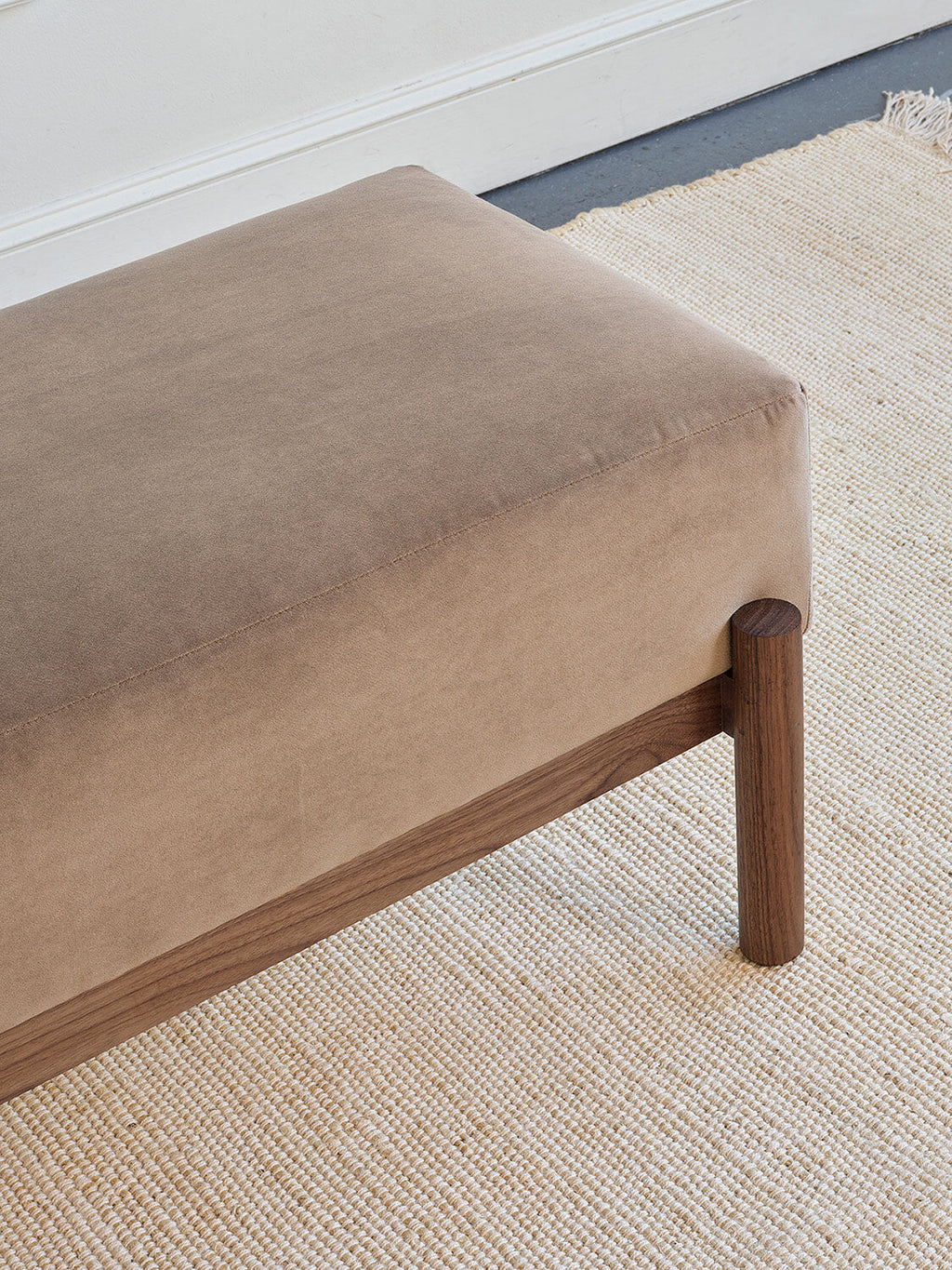 Paloma Bench in Natural Latex